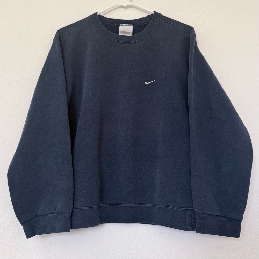 Nike Vintage Solo Swoosh Embroidered Logo Crewneck Sweatshirt Men’s Small - Navy